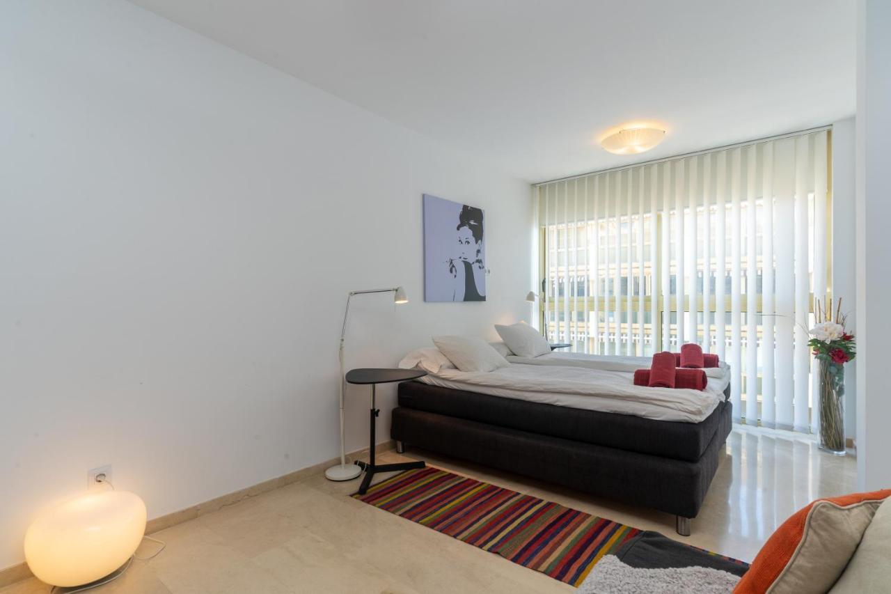 Unique First Line Apartment Marbella Esterno foto
